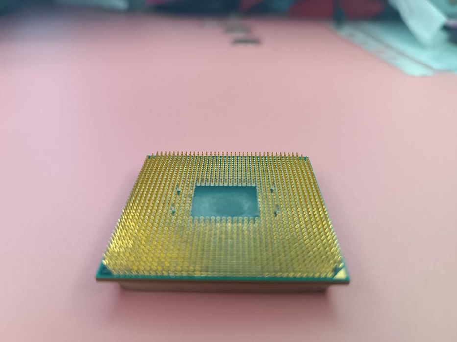 Процесор AMD Ryzen 5 2600