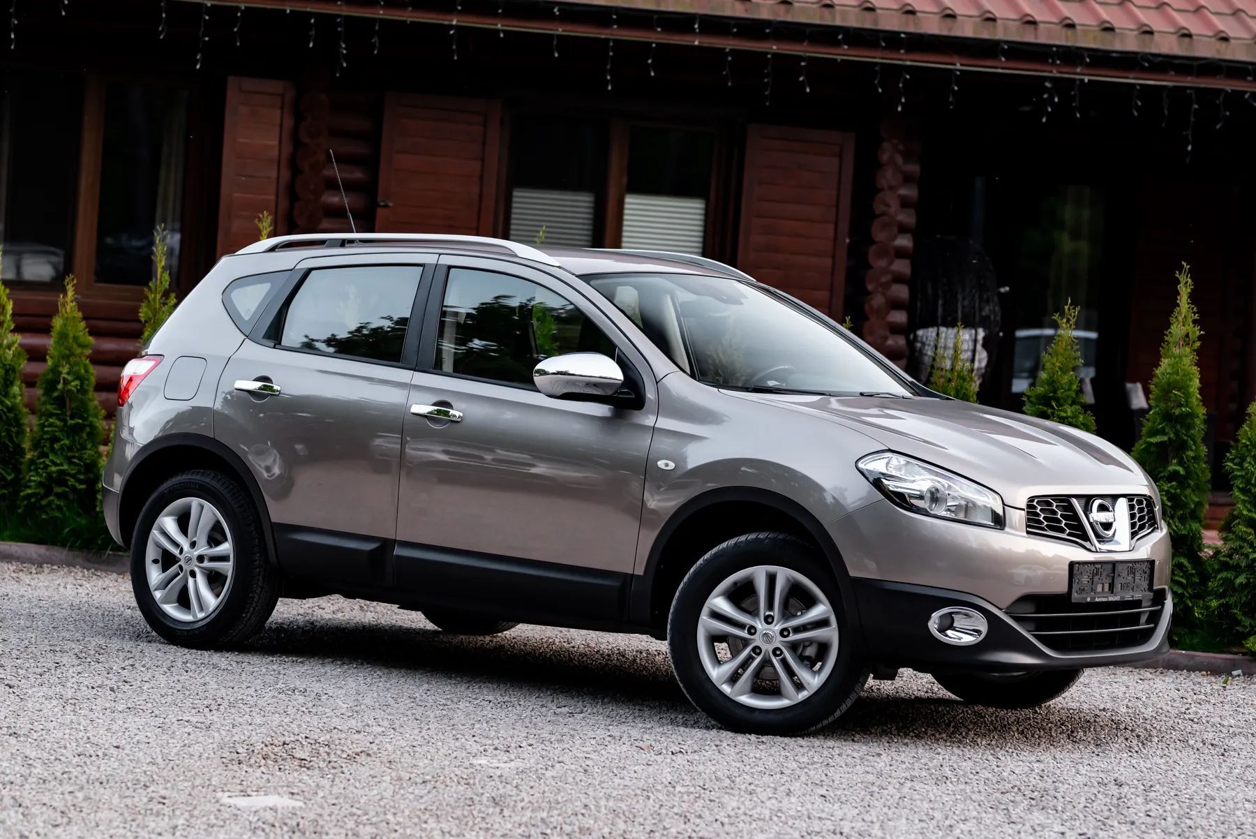 Nissan Qashqai 2.0 benzyna 140KM Klimatyzacja Tempomat