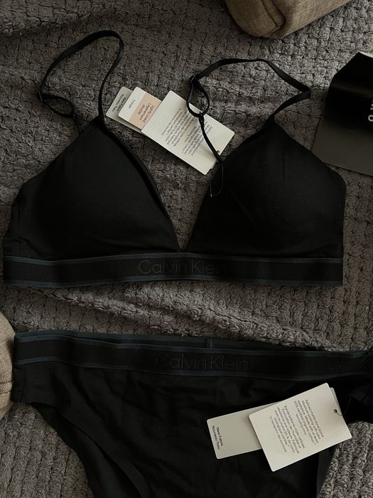 Новий комплект топ і трусики Calvin Klein