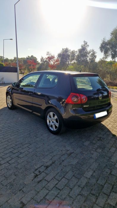 Golf V 1.9 TDI 

227.000kms

Revisão feita

A/c não está a funcionar.