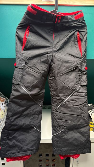 Spodnie zimowe 134/140 cm