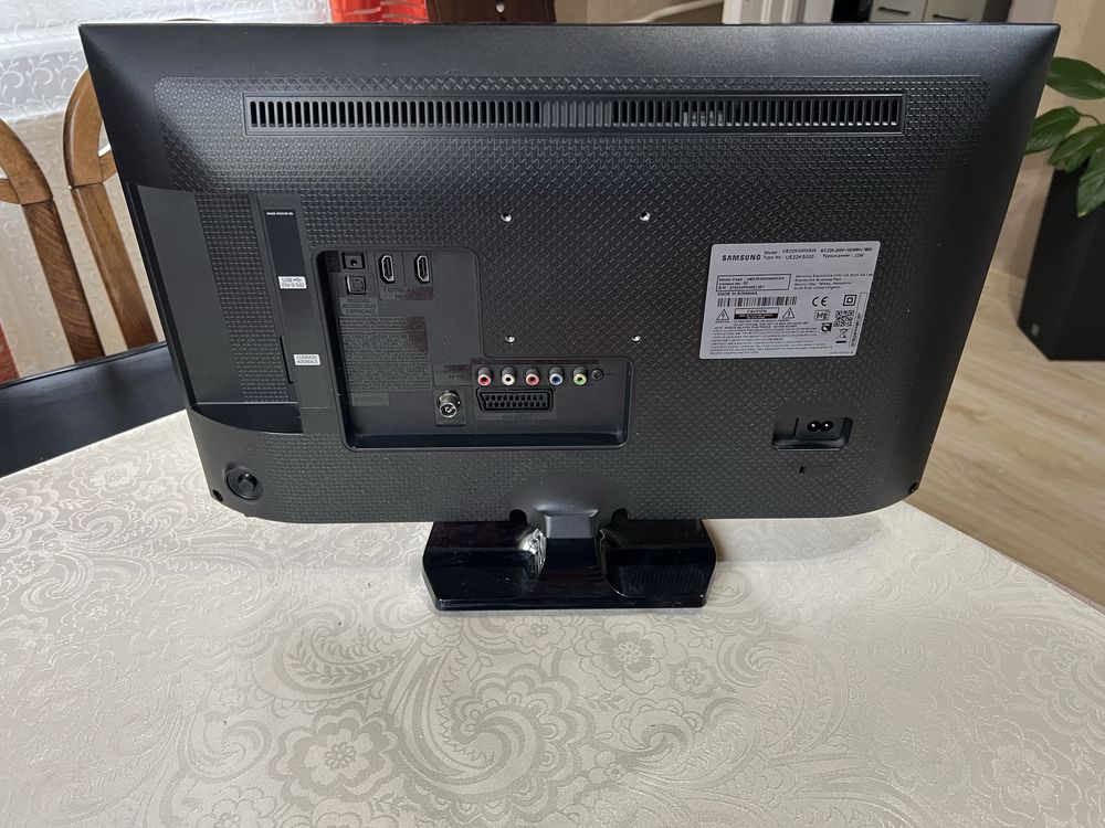 Telewizor LED Samsung UE22K5000 22 cale Full HD
