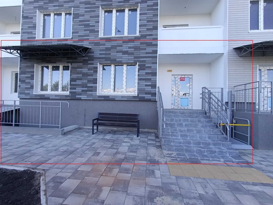 69 м2 — фасадне приміщення перша лінія Кульженків Коноплянська Оболонь