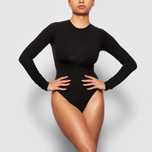 Жіночий лонг бодісьют SKIMS Long Sleeve Crew Neck Bodysuit