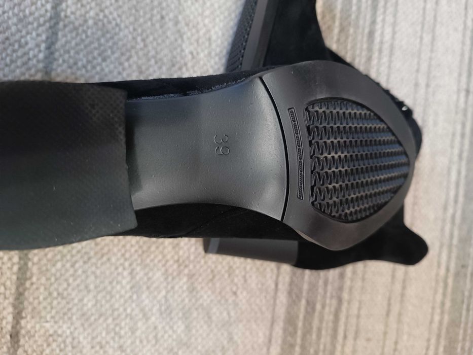 Чобітки жіночі розмір 39