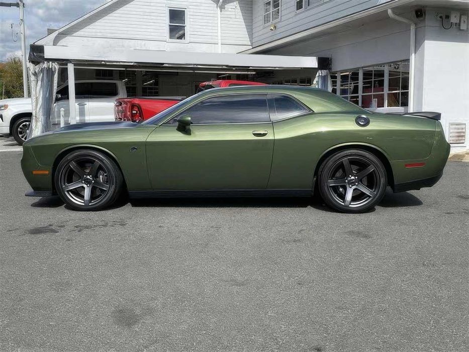 Dodge Challenger SRT Hellcat      2018