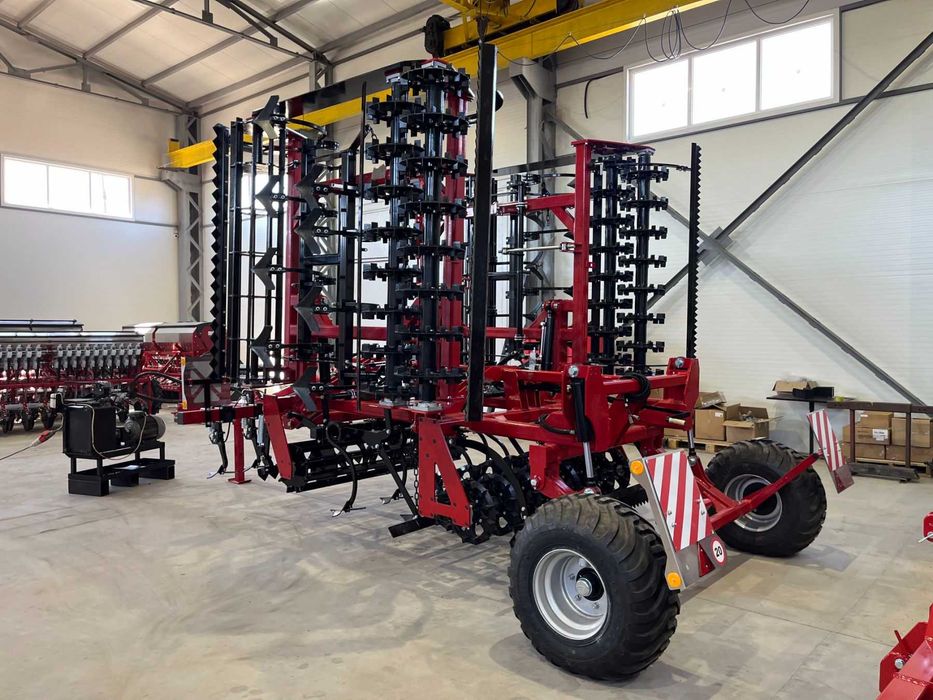 Компактор 6 метрів Европак Компактомат передпосівний Farmet лущильник