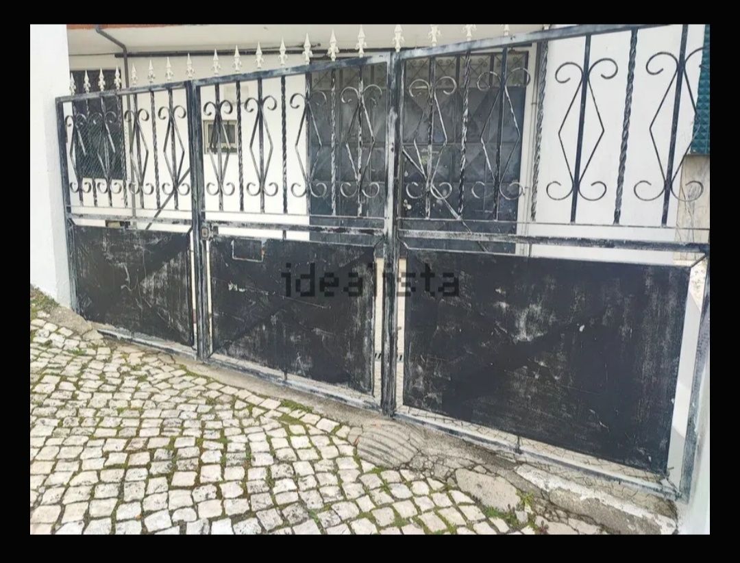 Aluga-se Armazém/Garagem