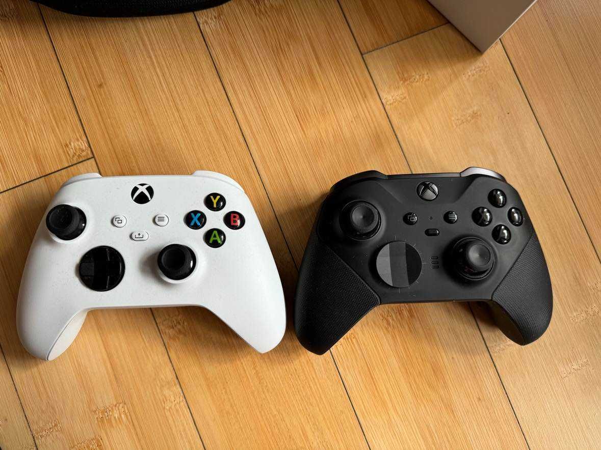 Xbox Series S + Xbox Elite Wireless Controller Series 2