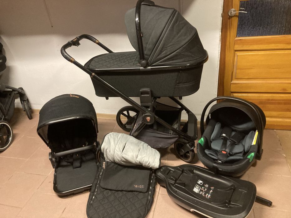 Wózek VENNICI TINUM 2w1/ 3w1 / 4w1 z Bazą Isofix Czarny kolor