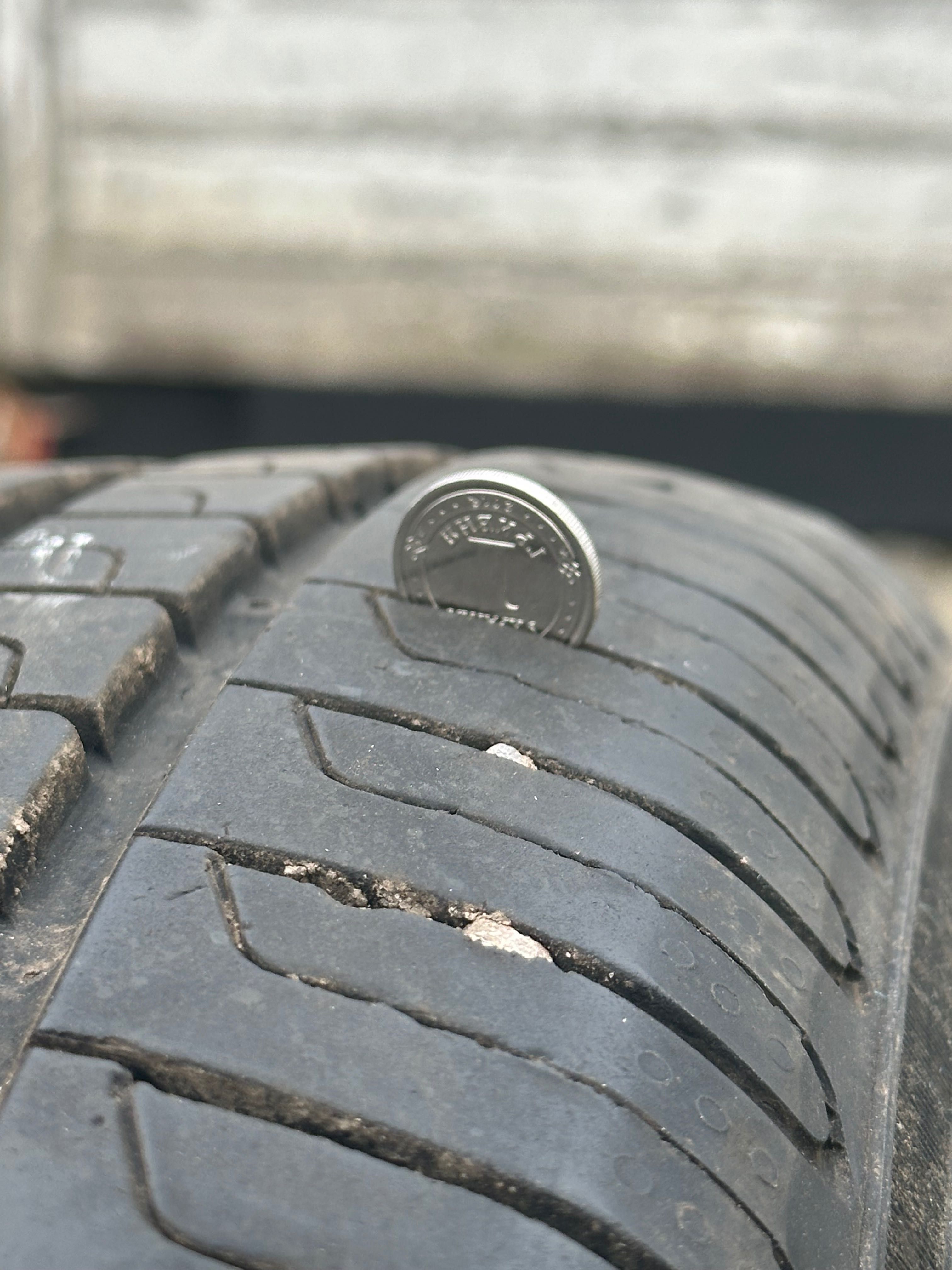 Продам 235/60 R18