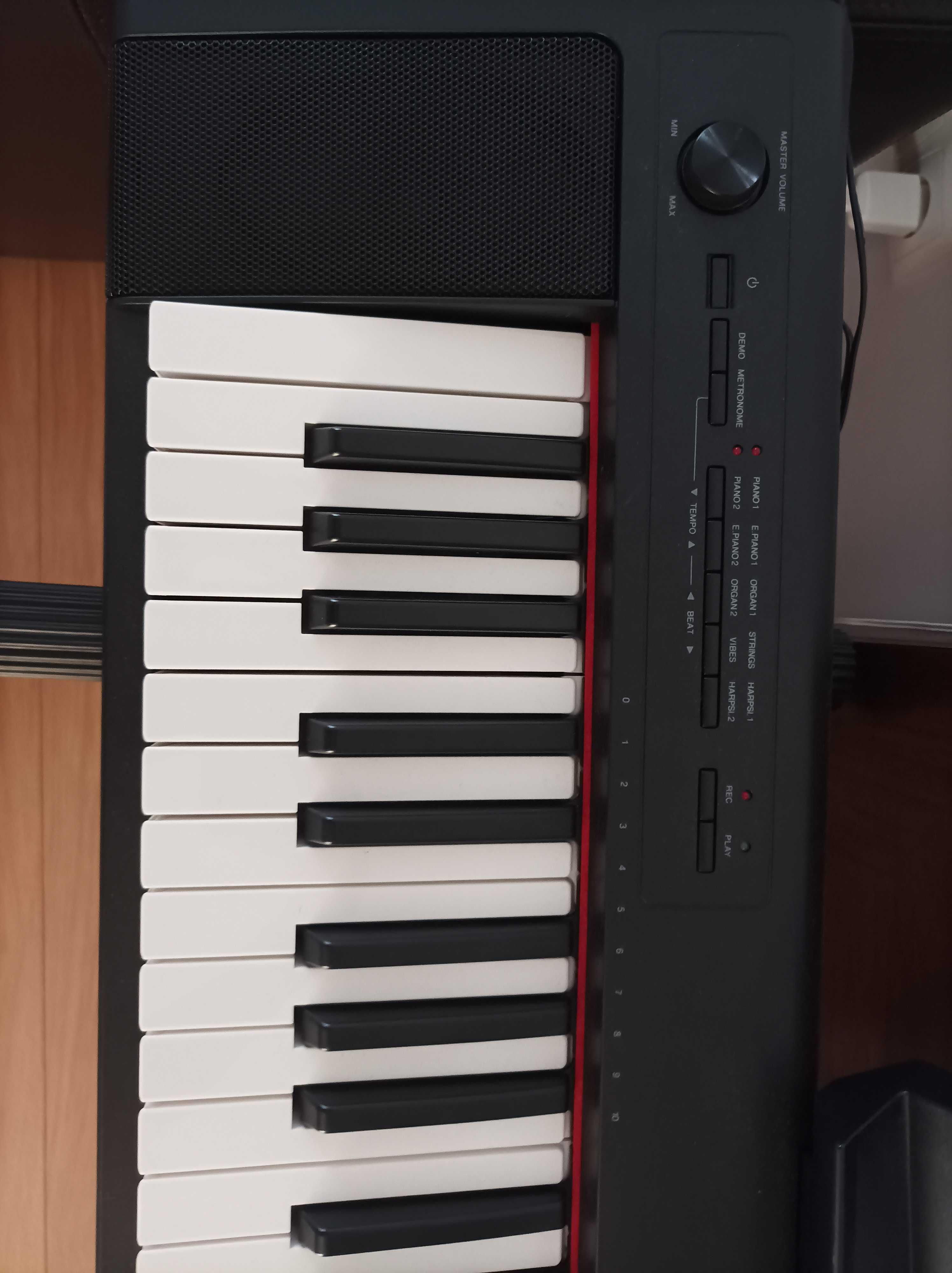 Piano Yamaha NP-32