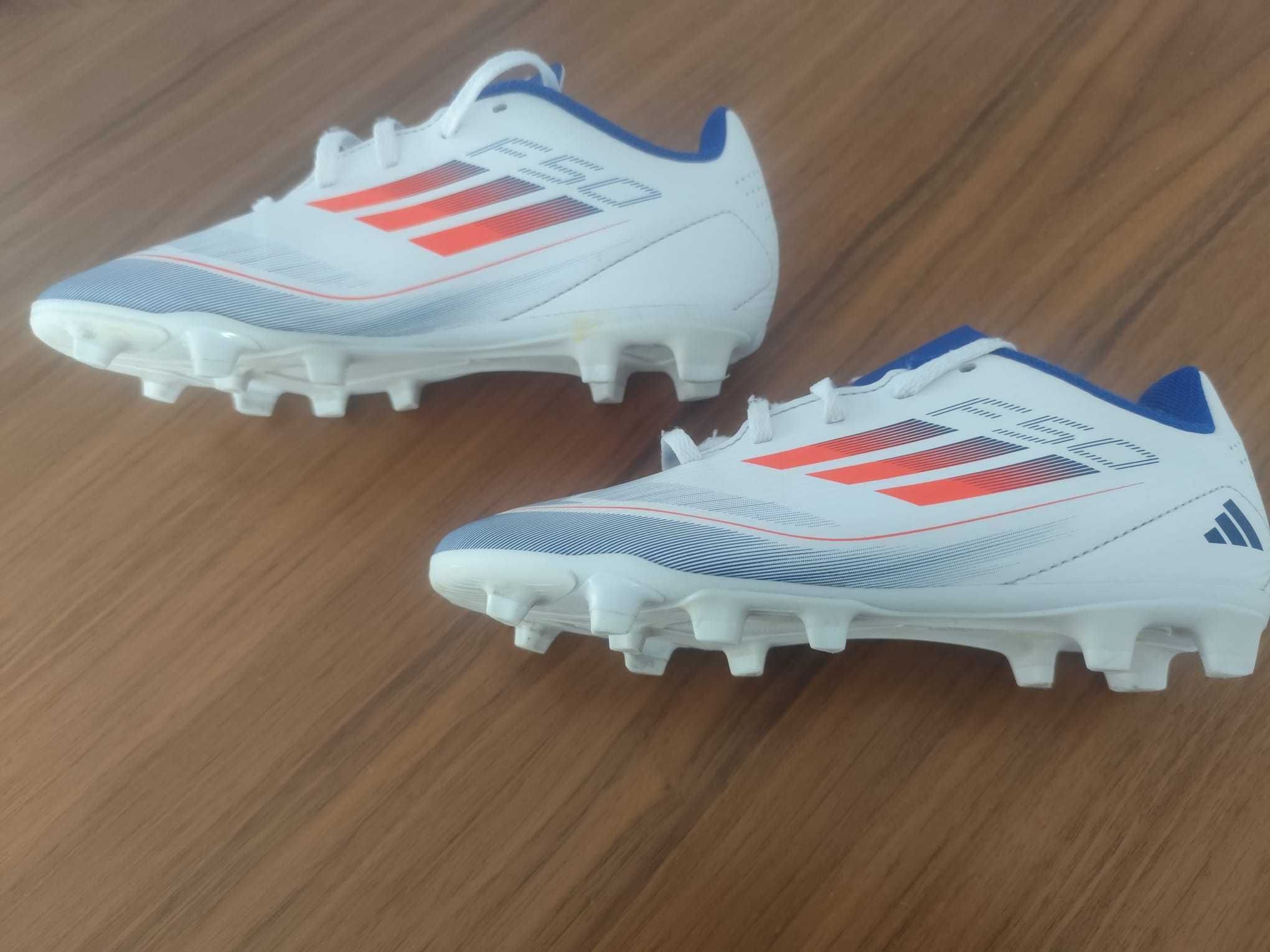 Chuteiras Adidas F50 tamanho 37,5