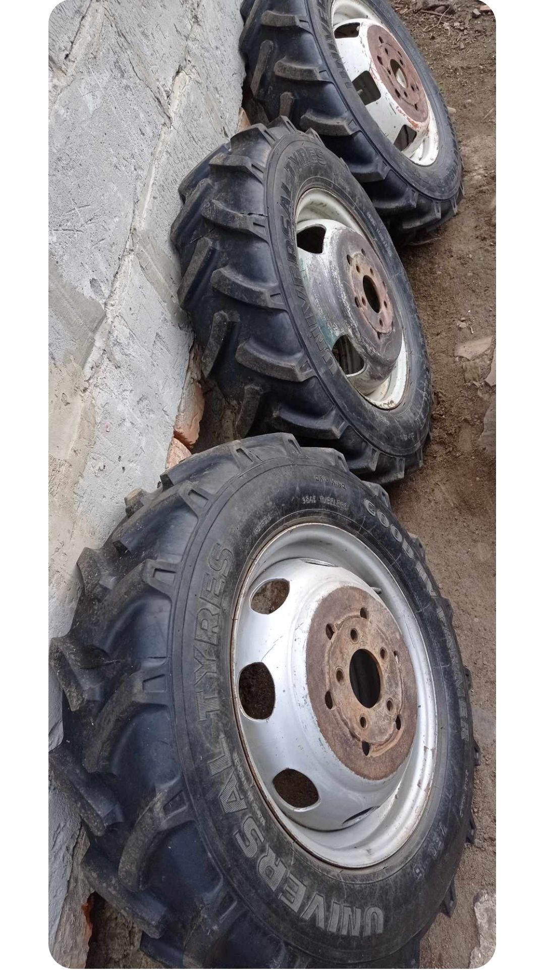 Продам колеса безкамерні.
