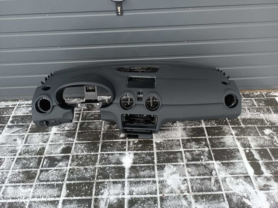 deska konsola kokpit AUDI A1 8X regeneracja