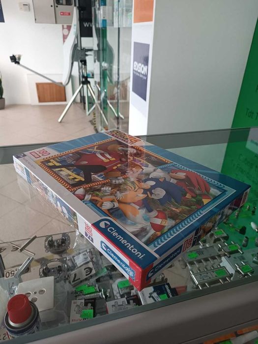 Puzzle Clementoni Sonic Superpuzzle Supercolor 48,5x33,5cm 180 peças