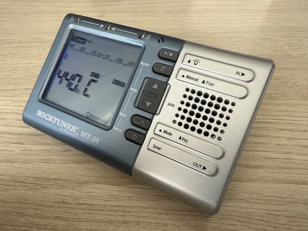Stroik i metronom Warwick Rocktuner MT-30