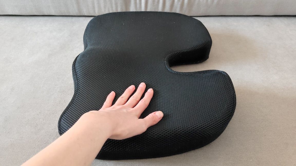 Ergonomiczna poduszka ortopedyczna do siedzenia z profilem