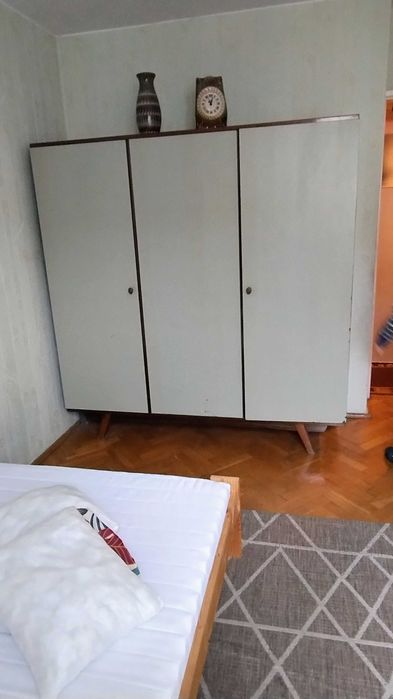 Szafa trzydrzwiowa, używana 170cm