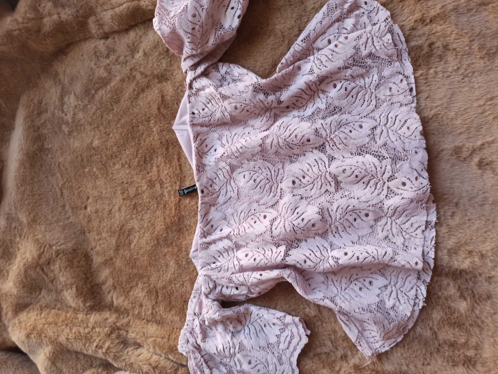 Bluzka damska. Top z koronki. Hiszpanka Stradivarius. NA SYLWESTRA