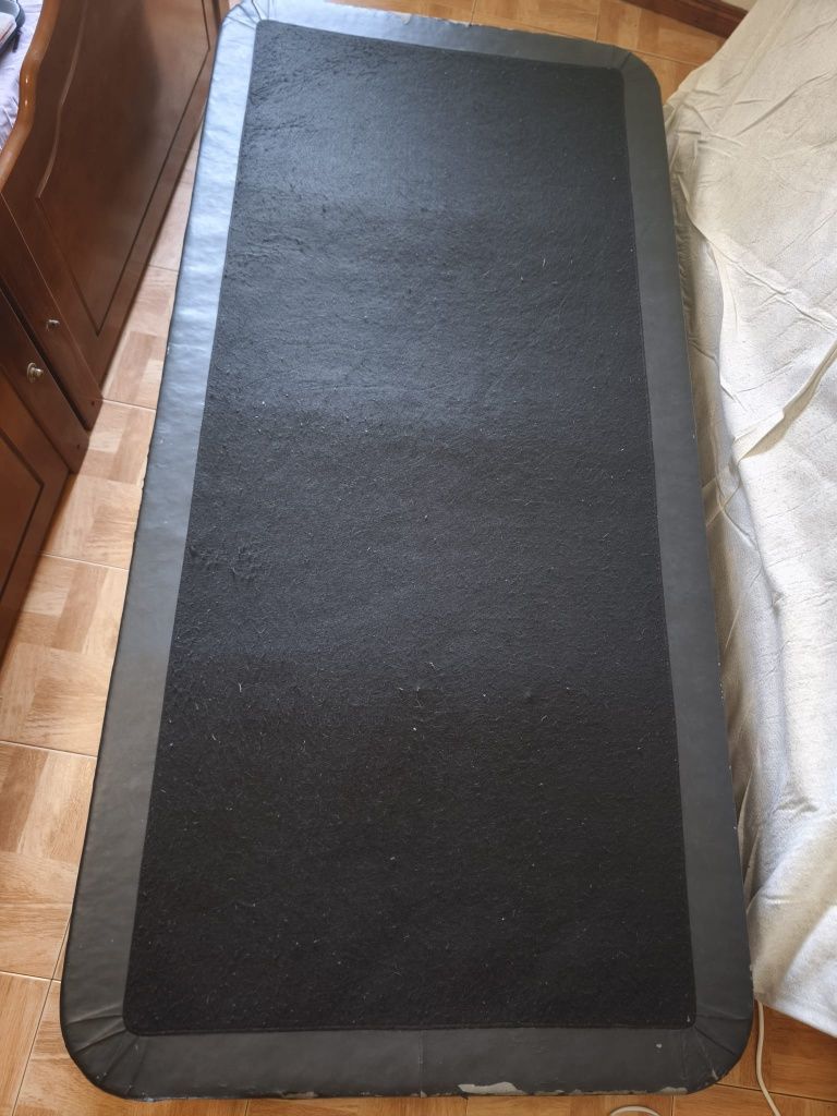 Cama de solteiro com colchão