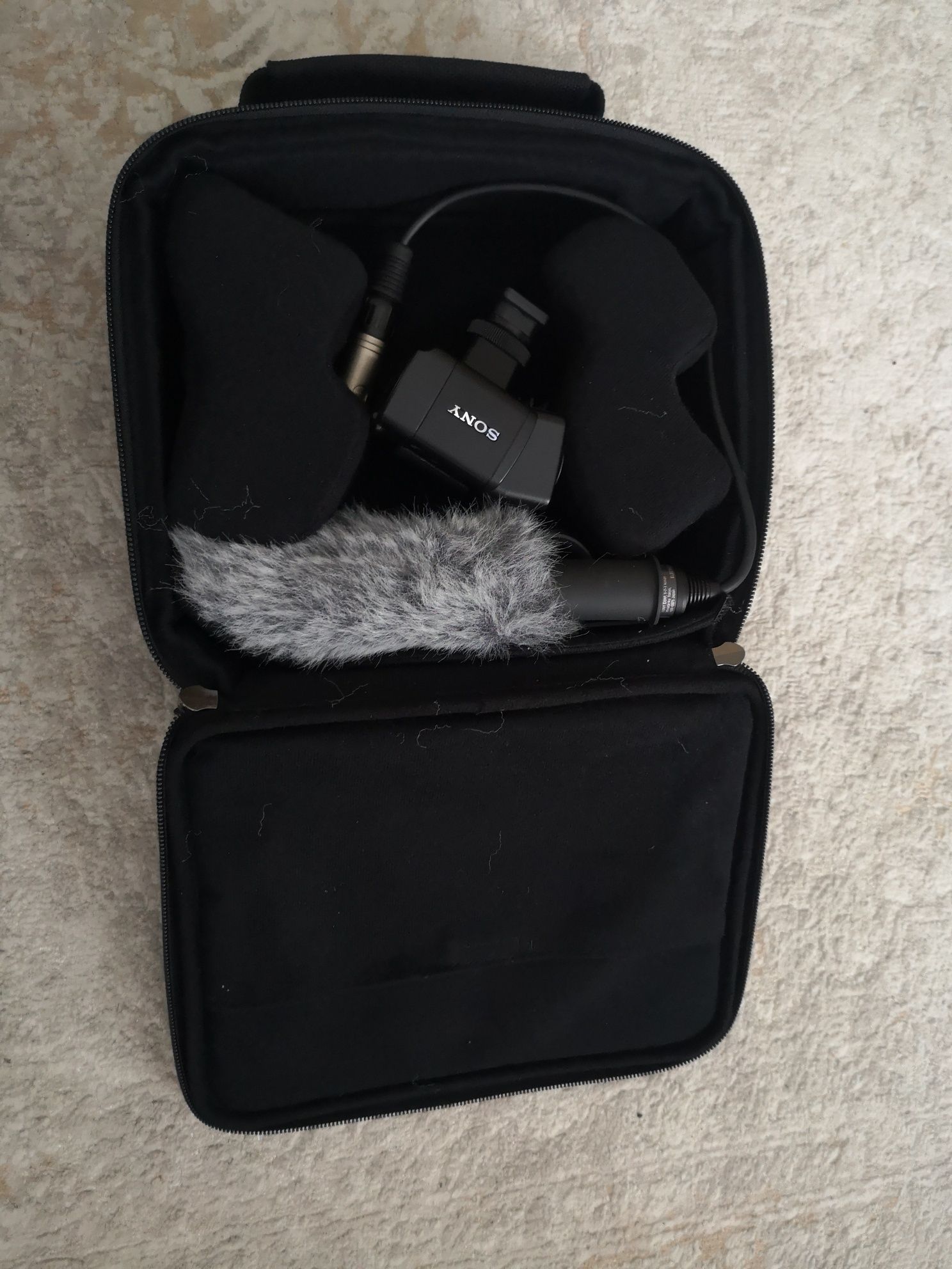 Sony Xlr-a2m adapter +Sony microfone ecm-xm1