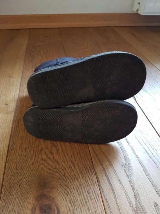 Buty zamszowe, saszki - kozaczki r. 28 dla dziewczynki