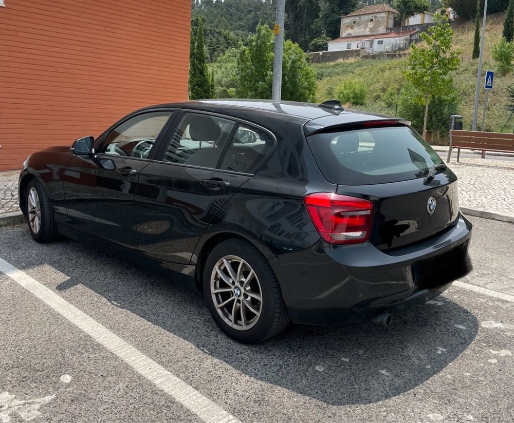 Bmw 116D Sport - 5 portas