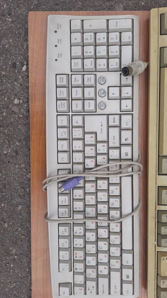 Клавиатуры плюс мыши.бу.
