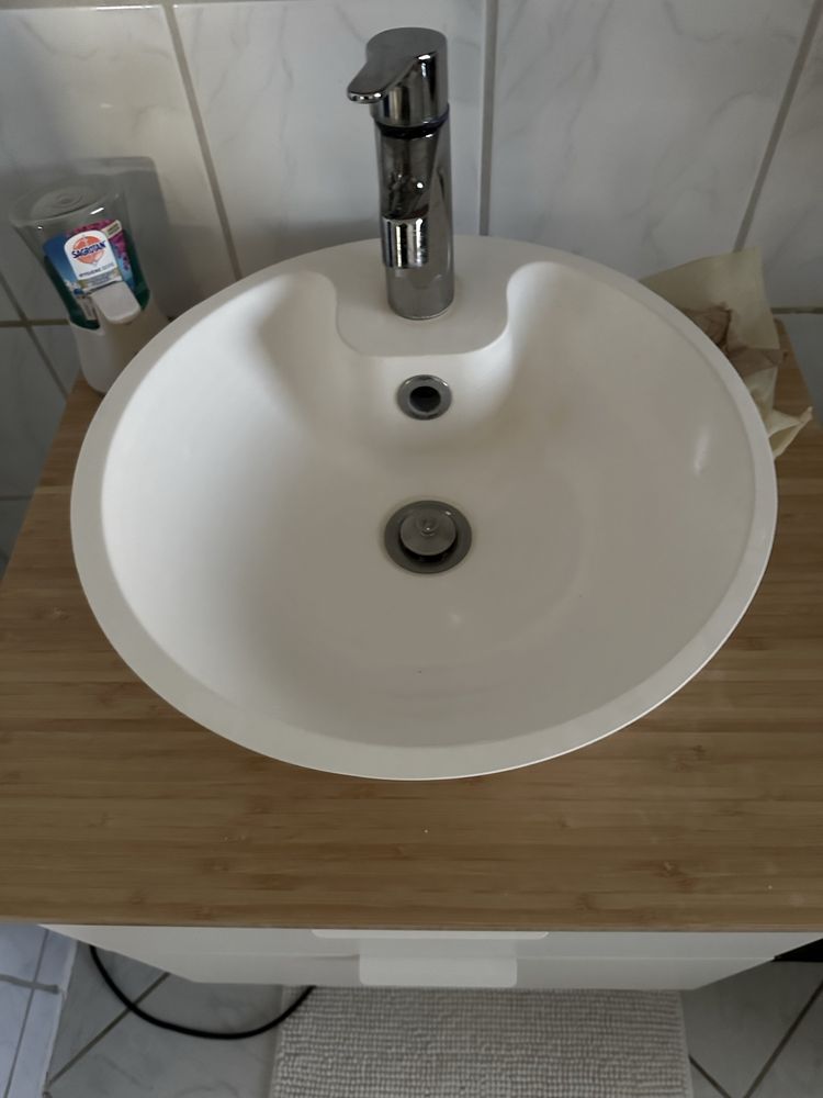 Szafka z umywalka i bateria IKEA