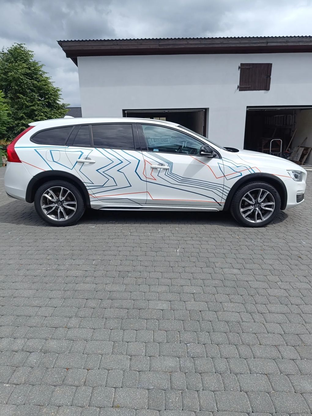 Volvo V60 Volvo V60 Cross Country D4 AWD