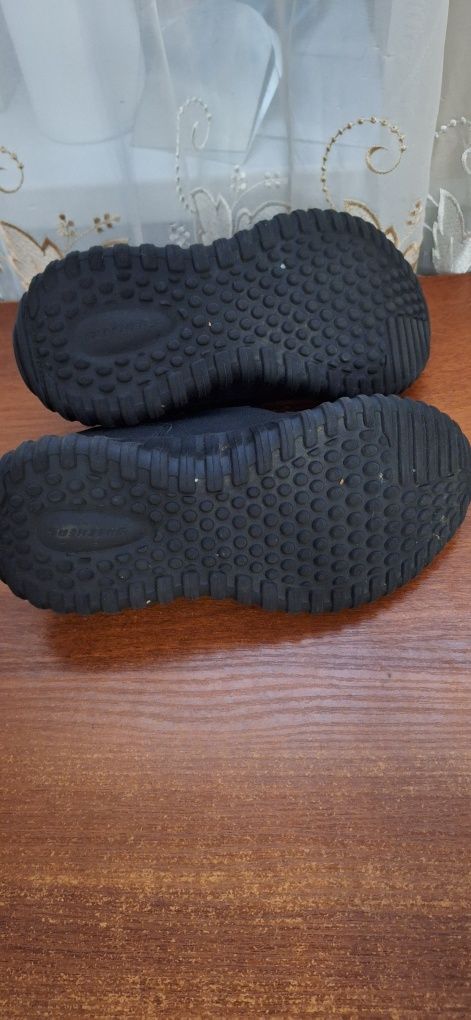 Skechers мокасіни  37 р.