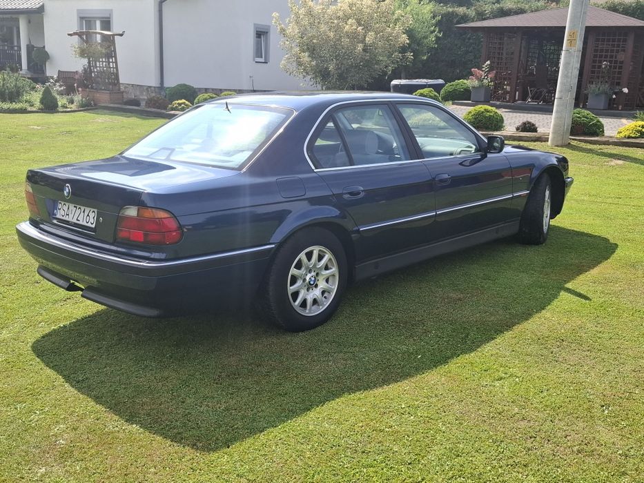 BMW e38 3.5 v8 1998r.