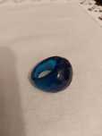 Anel Azul Marinho Facetado. Tipo Cachucho.