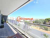 Apartamento T2 com piscina, garagem e arrecadação em Montenegro, Faro