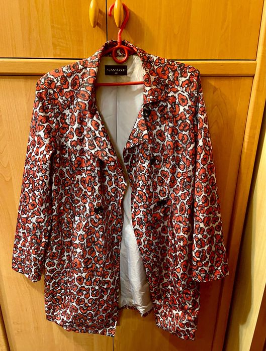 Легеньке пальто 46-го розміру