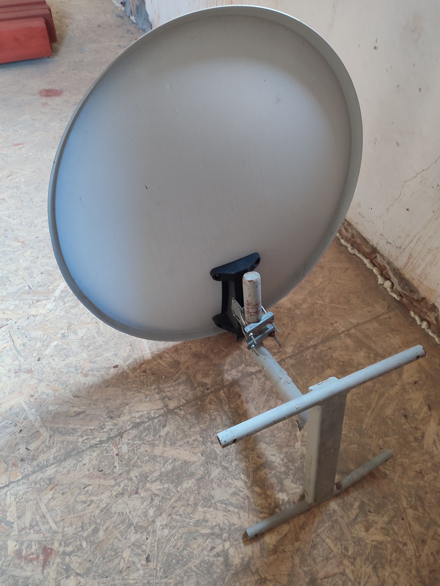 Antena satelitarna 80 konwerter unicable