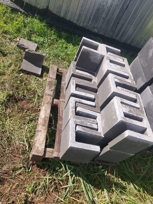 Pustak stropowy około 40szt. Pustaki wieńcowe kształtki wieńcowe