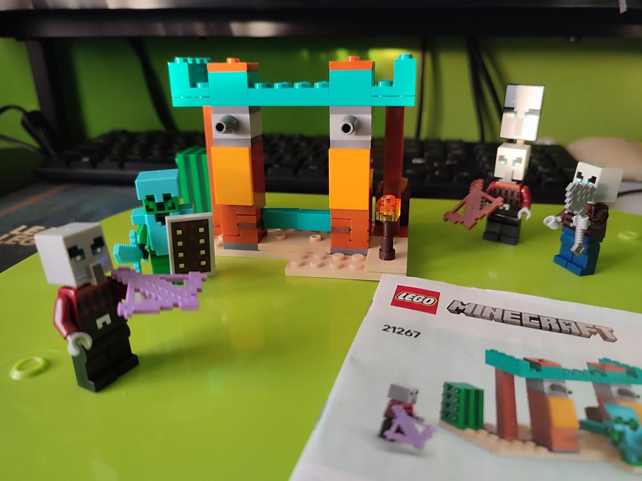 Zestaw LEGO Minecraft - 21267 - Pustynny patrol złosadników