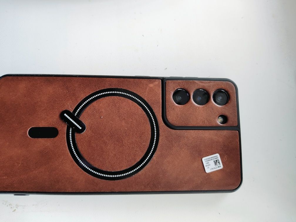 Самсунг Galaxy S 21 смартфон в фірмовому чехлі, слот на 2 сім карти