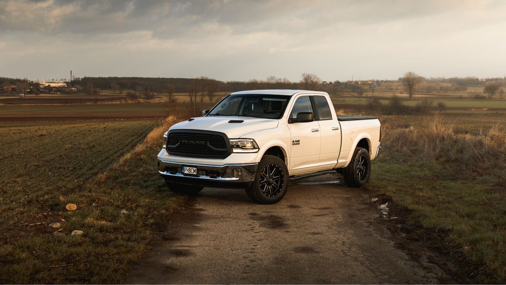 Do wynajęcia Dodge RAM pick up 4x4 wyprawowy, hak,3,5t