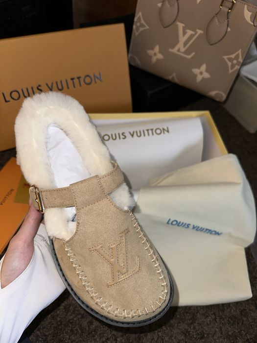 Мокасини louis балетки луи виттон з хутром бежеві замш тапки louis