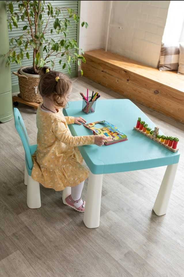 Детский стол и стульчики пластиковые для гри стіл стілець долони