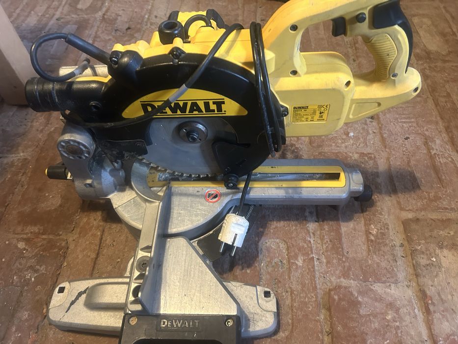 Piła Dewalt Dewalt