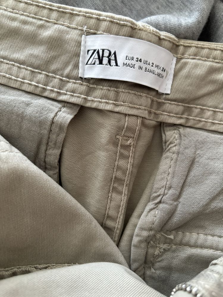 Calças cargo da Zara