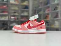 Nike Dunk SB Pink StrangeLove