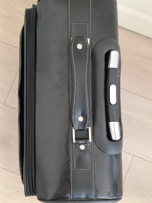 Чемодан кожаный MONTBLANC дорожный.