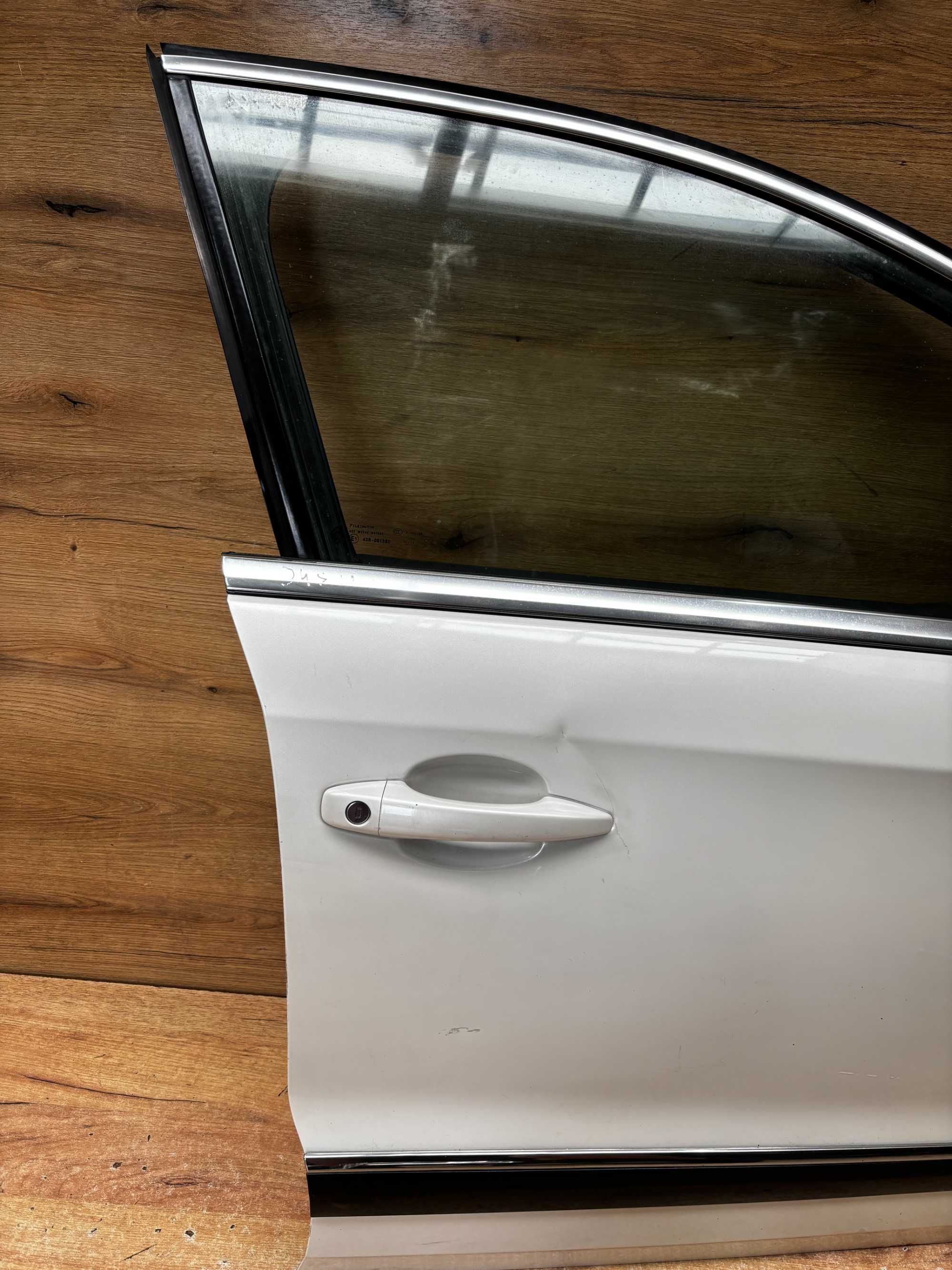 Drzwi przednie prawe Citroen DS4 kolor kwe