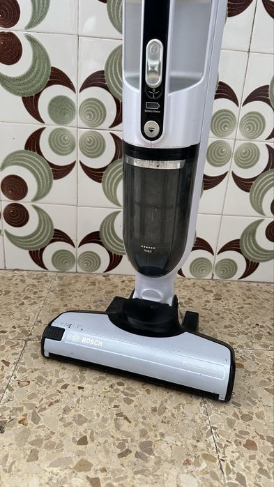 Aspirador vertical Bosch