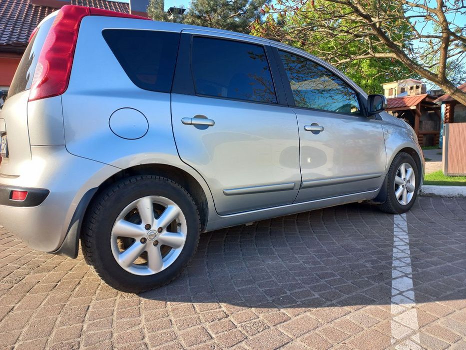 Продаю авто Nissan Note